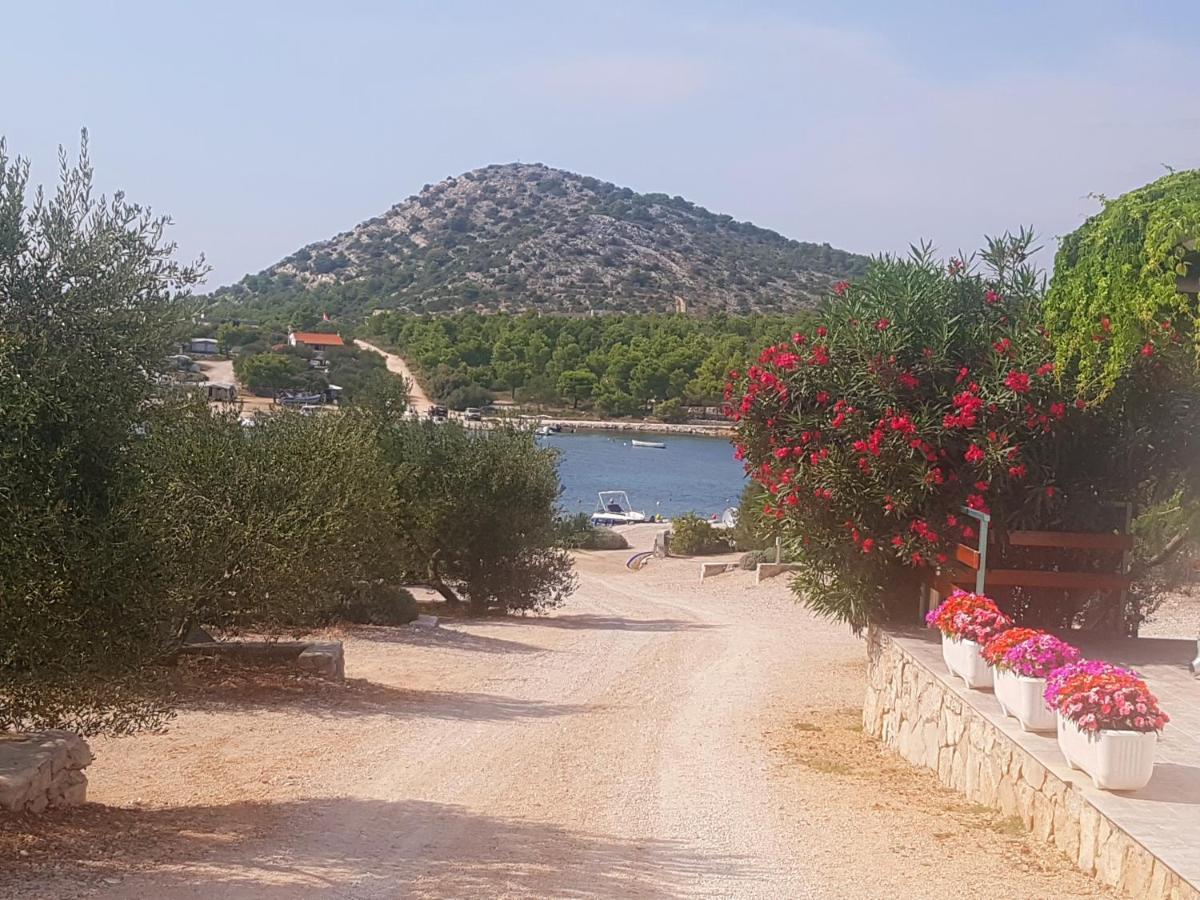 Eden Lady Mobile Home, Croatia, Drage Eksteriør bilde