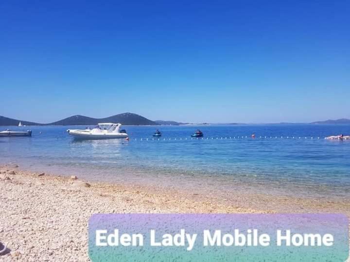 Eden Lady Mobile Home, Croatia, Drage Eksteriør bilde